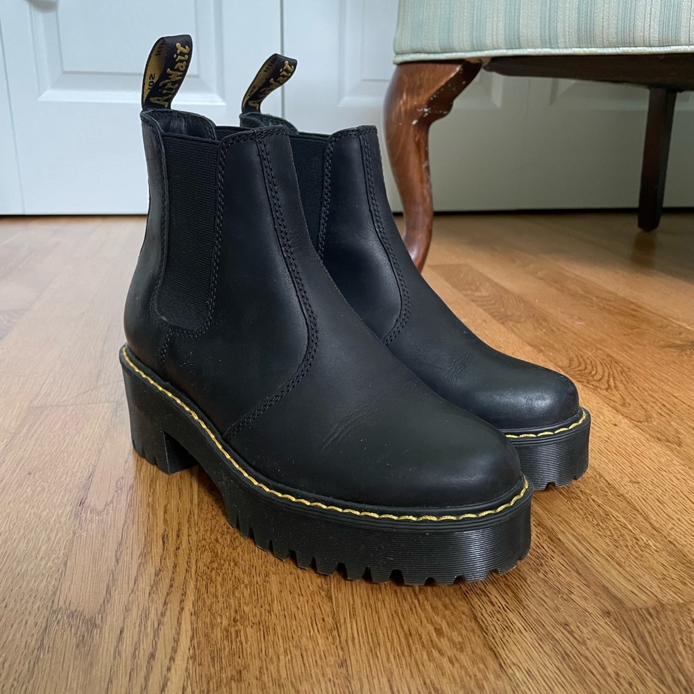 Doc Marten Rometty Chelsea Boot Size 6